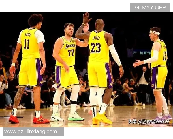 詹姆斯复出贡献17分湖人遭公牛31分惨败东契奇表现出色砍下34分